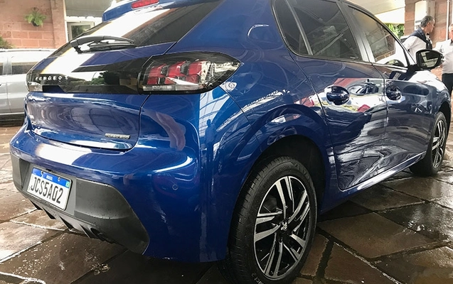 imagem-https://www.socarrao.com.br/sc-vehicle-images-prod/4312610/1791491046202-74VTn6p7CZNnc3IdAX2Z2wV5VjC9HJf4.jpg