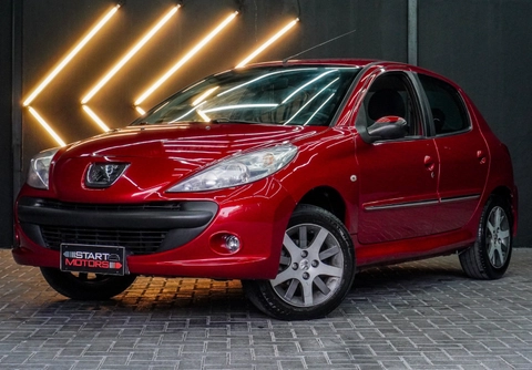 Peugeot 207 2013 Vermelho — foto 1 de 3