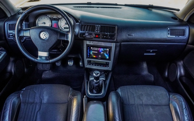 imagem-https://www.socarrao.com.br/sc-vehicle-images-prod/4312636/1791491112938-004c36b3-0455-4db7-b01d-5577cf9b0c7b.jpg