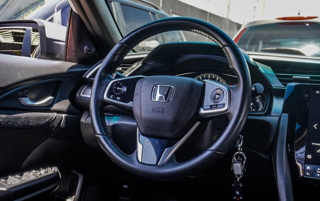 imagem-https://www.socarrao.com.br/sc-vehicle-images-prod/4312661/1791578653869-af8ee45a-0754-45e9-bfb0-1c8cd06cf479.jpg