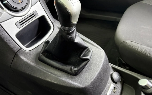 imagem-https://www.socarrao.com.br/sc-vehicle-images-prod/4312815/1791491502946-e6813833-9f39-c0f6-79a4-6ebfd161c8ec-whatsappimage2026-10-08at1617071jpeg.jpg