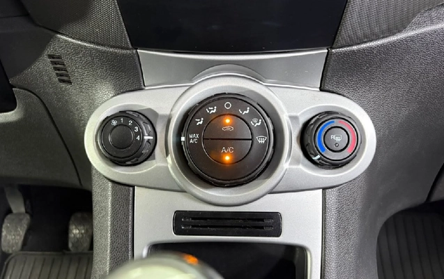 imagem-https://www.socarrao.com.br/sc-vehicle-images-prod/4312815/1791491502958-c5820856-f798-4fa8-a801-1a66d070ee02-whatsappimage2026-10-08at1617062jpeg.jpg