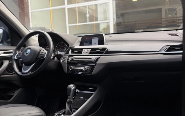 imagem-https://www.socarrao.com.br/sc-vehicle-images-prod/4312817/1791491504030-676156c3-1cde-47f3-b0f8-f776e2b40b96.jpg