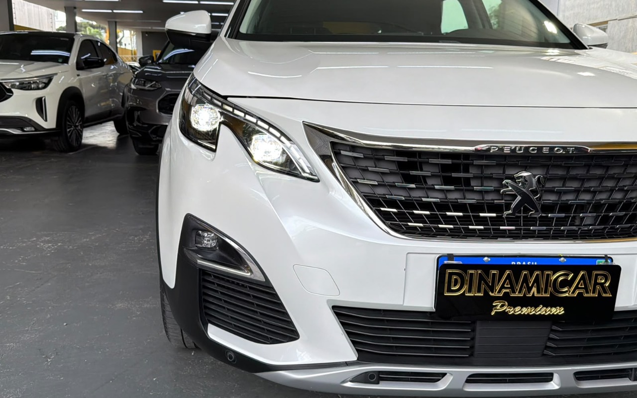 imagem-https://www.socarrao.com.br/sc-vehicle-images-prod/4312855/1791491546928-MjUuanBlZw.jpeg