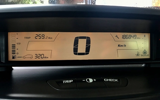 imagem-https://www.socarrao.com.br/sc-vehicle-images-prod/4312862/1791491648857-yuf3IxiIOzlLPUaTzuoyeyX0Ugx7MZ9Z.jpg