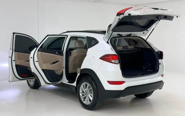 imagem-https://www.socarrao.com.br/sc-vehicle-images-prod/4312888/1791491862526-8520359_8_B_b0af63d6d4.jpeg