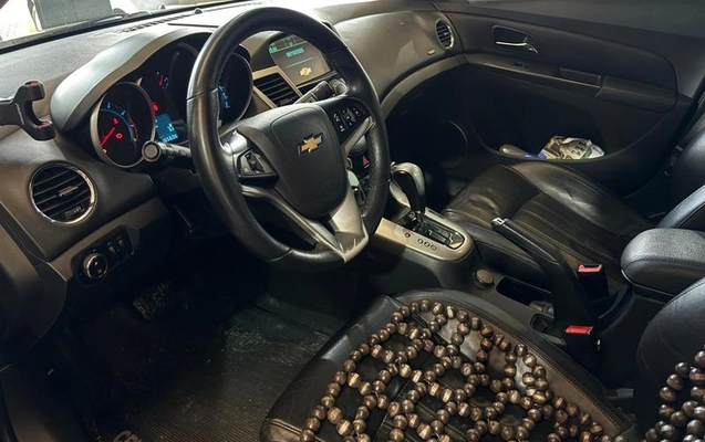 imagem-https://www.socarrao.com.br/sc-vehicle-images-prod/4312911/1791916079527-8557253_14_B_509ed34333.jpeg