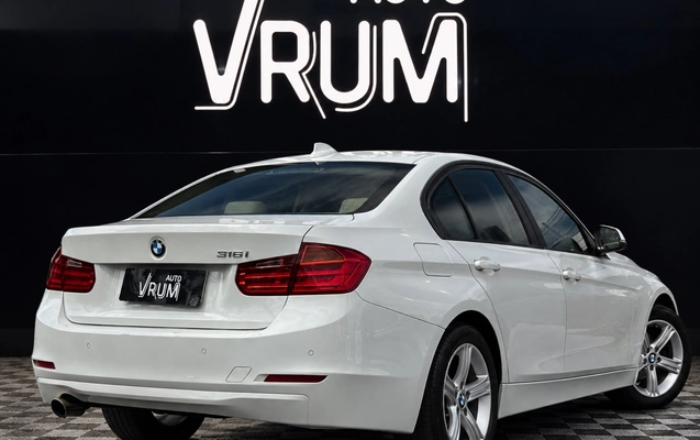 imagem-https://www.socarrao.com.br/sc-vehicle-images-prod/4312943/1791492081434-4_051758.jpg