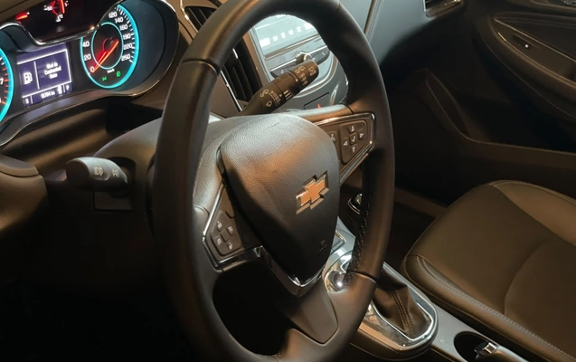 imagem-https://www.socarrao.com.br/sc-vehicle-images-prod/4312957/1791492117223-084e7ad0f3184b4ca19556b4ad0b7d62_1791492076414.jpg