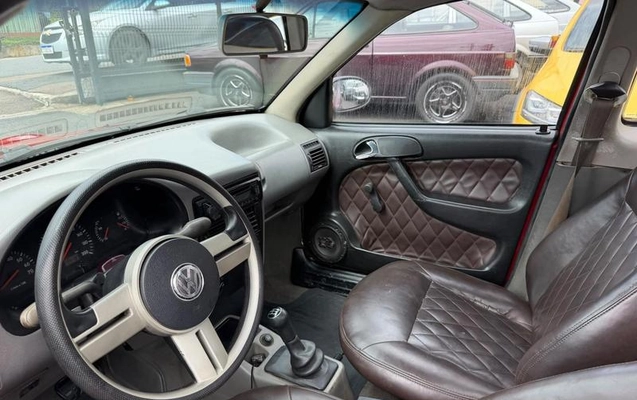 imagem-https://www.socarrao.com.br/sc-vehicle-images-prod/4313003/1791647016563-8540824_8_B_7e29a32077.jpeg
