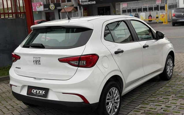 imagem-https://www.socarrao.com.br/sc-vehicle-images-prod/4313031/1791493303343-8557387_4_B_76cf869e42.jpeg