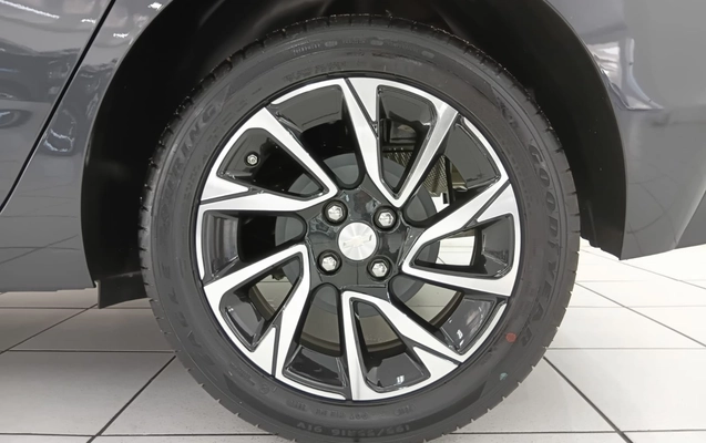 imagem-https://www.socarrao.com.br/sc-vehicle-images-prod/4313079/1791687087744-1f2b3f7a-9f57-44fd-96ab-f7a5716af9be.jpg
