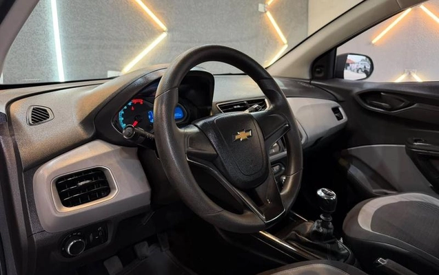imagem-https://www.socarrao.com.br/sc-vehicle-images-prod/4313101/1791555189713-8554353_9_B_630e0c8c76.jpeg