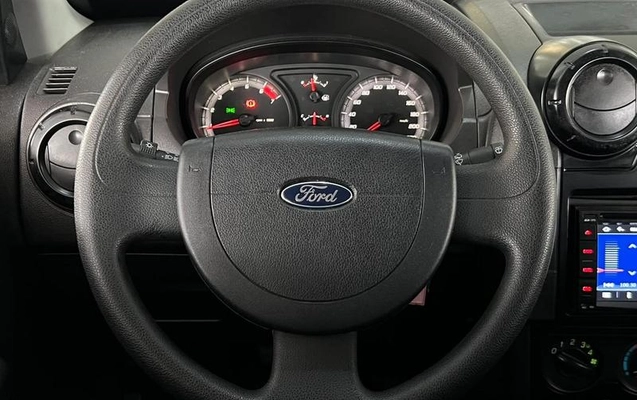imagem-https://www.socarrao.com.br/sc-vehicle-images-prod/4313209/1791733493028-8553773_12_B_570eb441b7.jpeg