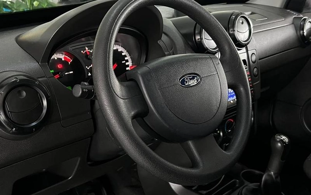 imagem-https://www.socarrao.com.br/sc-vehicle-images-prod/4313209/1791733493029-8553773_11_B_8b697d401a.jpeg