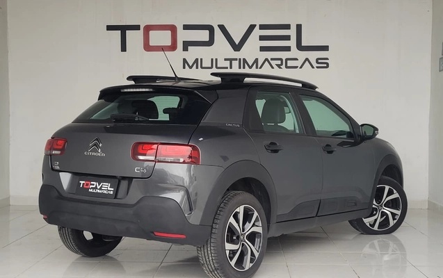 imagem-https://www.socarrao.com.br/sc-vehicle-images-prod/4313211/1791493432755-003_80619d359a8d38757bb77e35fdf977a8.jpg