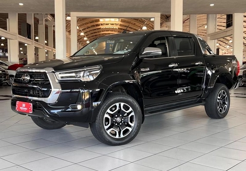 Toyota Hilux 2024 Preto — foto 1 de 3