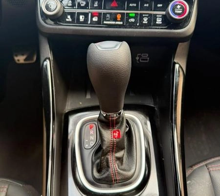imagem-https://www.socarrao.com.br/sc-vehicle-images-prod/4313221/1791493493979-8557416_12_B_d2ad195ff4.jpeg