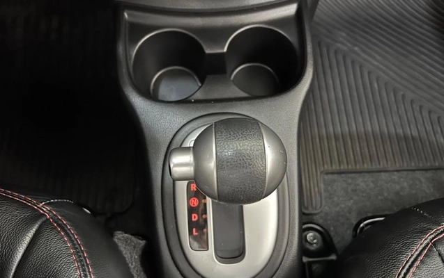 imagem-https://www.socarrao.com.br/sc-vehicle-images-prod/4313256/1791493674036-8513414_19_B_10be766a27.jpeg