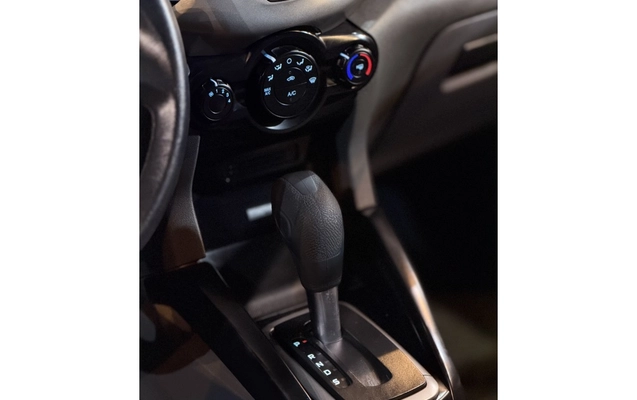 imagem-https://www.socarrao.com.br/sc-vehicle-images-prod/4313484/1791495130416-1_063048.jpg