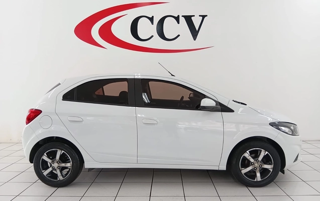 imagem-https://www.socarrao.com.br/sc-vehicle-images-prod/4313586/1791496286417-5c5b3435-0279-4cdd-8d81-8fe0cd1fa612.jpg
