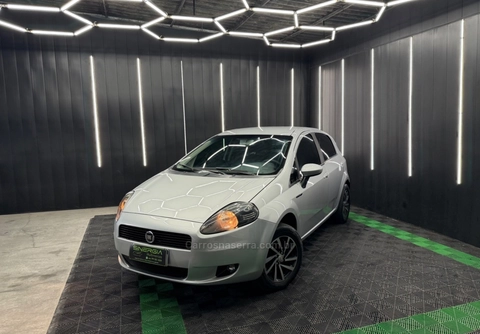 Fiat Punto 2010 Preto — foto 1 de 3