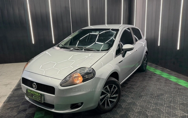 imagem-https://www.socarrao.com.br/sc-vehicle-images-prod/4313675/1791497135633-6fdddfac89c98fd7cc1df795d27c170c_big.jpeg