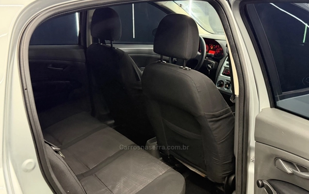 imagem-https://www.socarrao.com.br/sc-vehicle-images-prod/4313675/1791497135642-5a3481ee977e7fdadddf938666cd1cde_big.jpeg