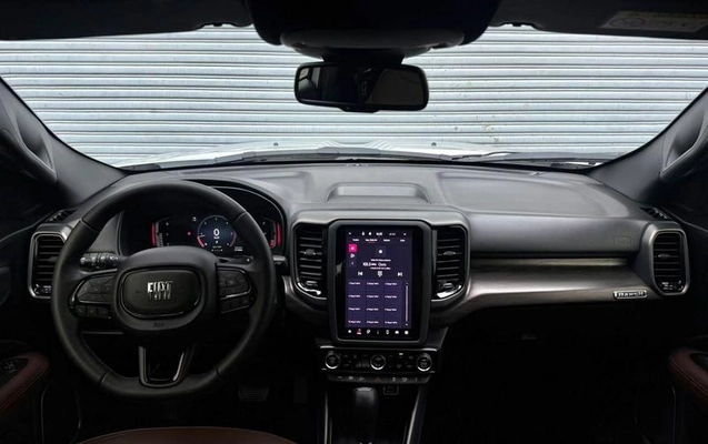 imagem-https://www.socarrao.com.br/sc-vehicle-images-prod/4313904/1791551600079-8557585_21_B_16e8faa35b.jpeg
