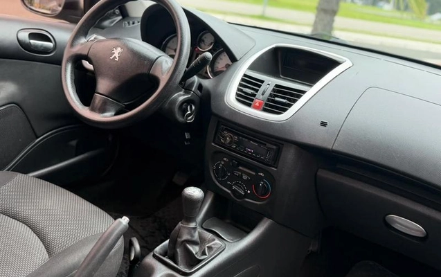 imagem-https://www.socarrao.com.br/sc-vehicle-images-prod/4314101/1791501725537-8557683_2_B_05fb7959d0.jpeg