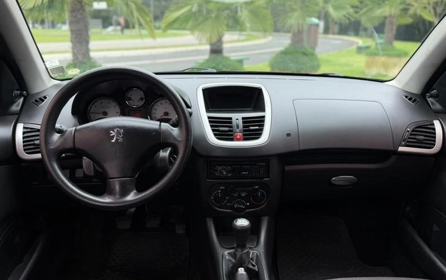 imagem-https://www.socarrao.com.br/sc-vehicle-images-prod/4314101/1791501725538-8557683_3_B_1545f7ef2c.jpeg