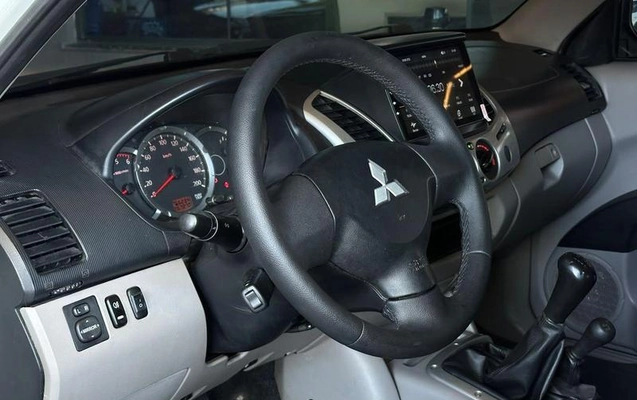 imagem-https://www.socarrao.com.br/sc-vehicle-images-prod/4314685/1791507593664-8536135_1_B_34c2bf6ccf.jpeg