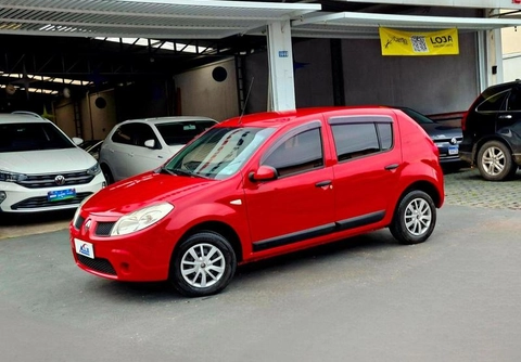 Renault Sandero 2011 Vermelho — foto 1 de 3