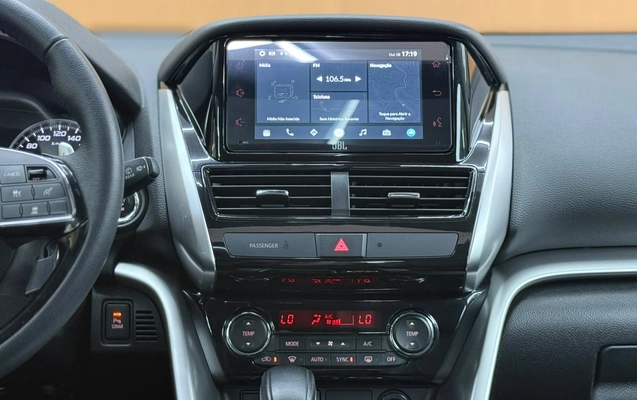 imagem-https://www.socarrao.com.br/sc-vehicle-images-prod/4315145/1791512586114-003_e97371bc112fcd65aff5644e5d25fa65.jpg