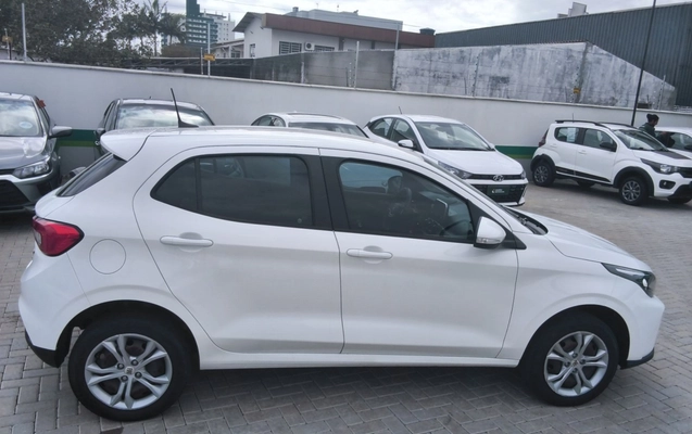 imagem-https://www.socarrao.com.br/sc-vehicle-images-prod/4317051/1791521445094-1_101837.jpg