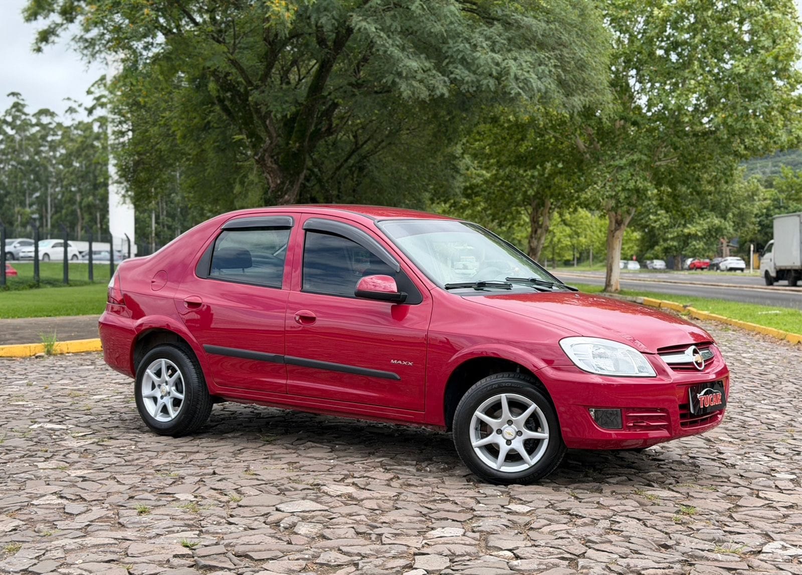 Chevrolet Prisma Sed. Maxx/ LT 1.4 8V ECONOF. 4p na cor Vermelho no Dois Irmãos / RS - 43171