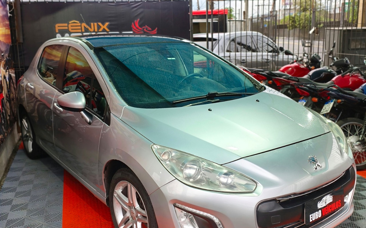 imagem-https://www.socarrao.com.br/sc-vehicle-images-prod/4318480/1791540150553-OTQyNjczN2YtNjAwOC00Y2U3LWI0OGItODNiZmEyMTM4MGViLmpwZWc.jpeg