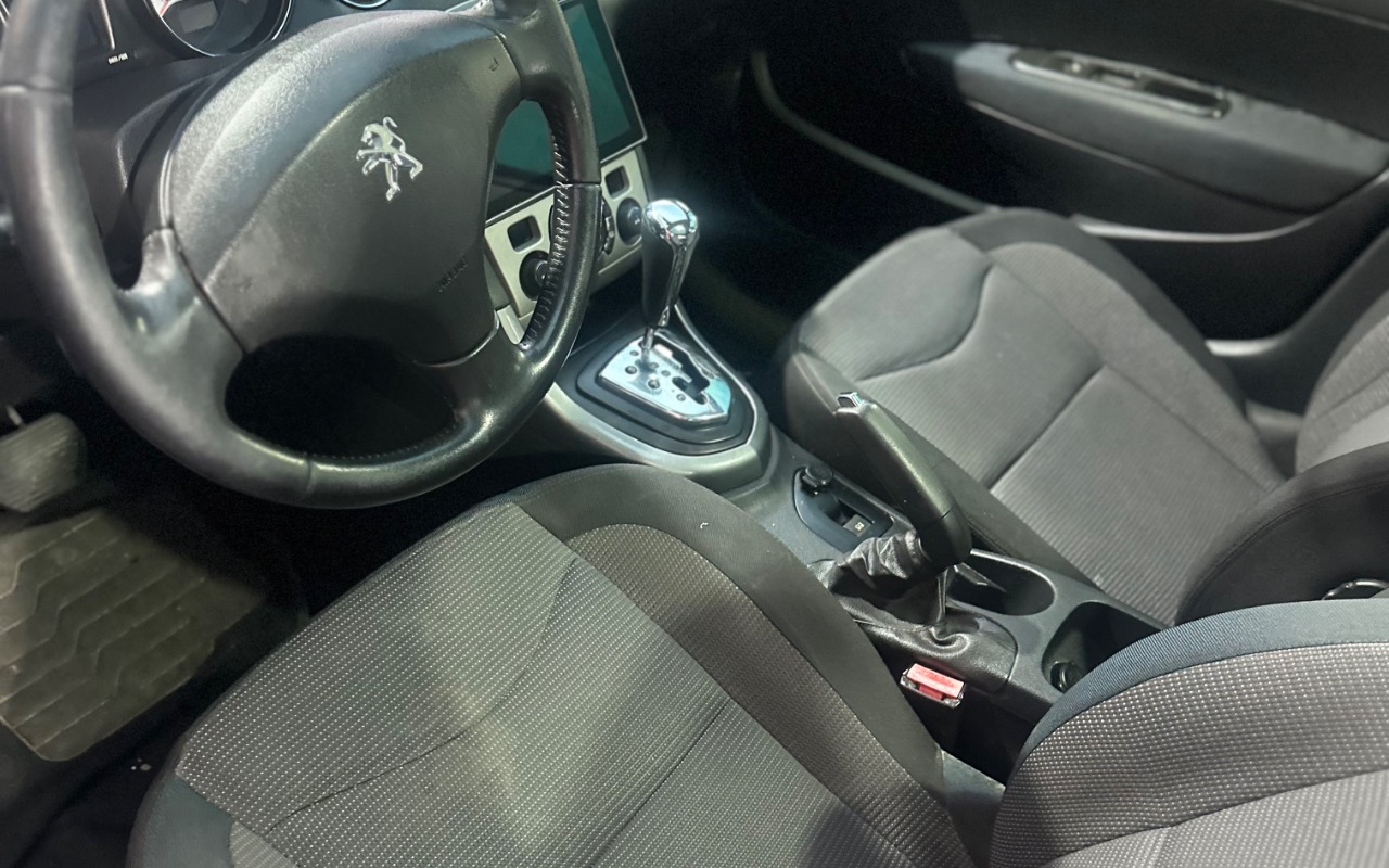 imagem-https://www.socarrao.com.br/sc-vehicle-images-prod/4318480/1791540150692-SU1HXzI1NDguanBlZw.jpeg