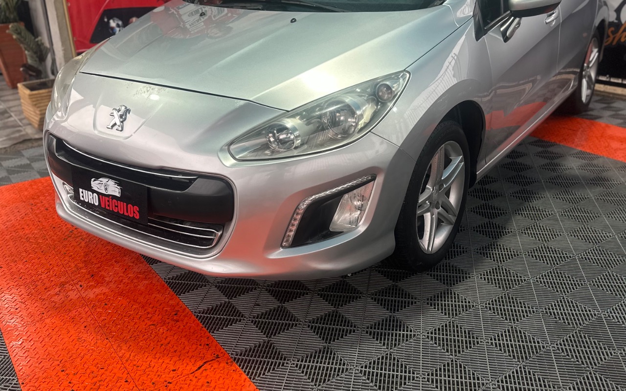 imagem-https://www.socarrao.com.br/sc-vehicle-images-prod/4318480/1791540151980-SU1HXzI1MzYuanBlZw.jpeg