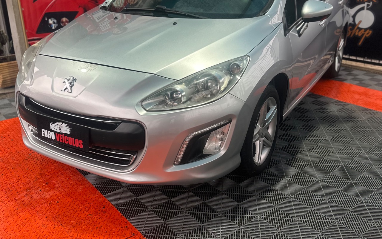 imagem-https://www.socarrao.com.br/sc-vehicle-images-prod/4318480/1791540152083-SU1HXzI1MzcuanBlZw.jpeg