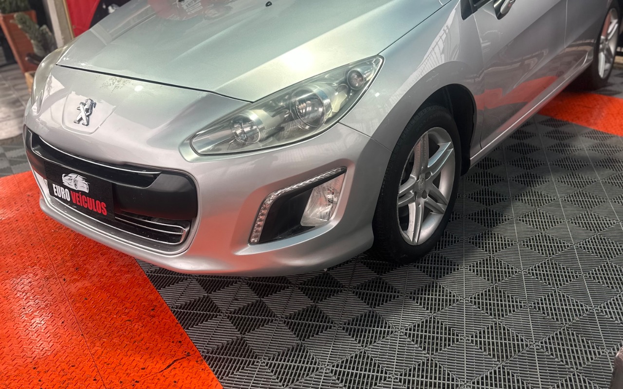 imagem-https://www.socarrao.com.br/sc-vehicle-images-prod/4318480/1791540152608-SU1HXzI1MzMuanBlZw.jpeg