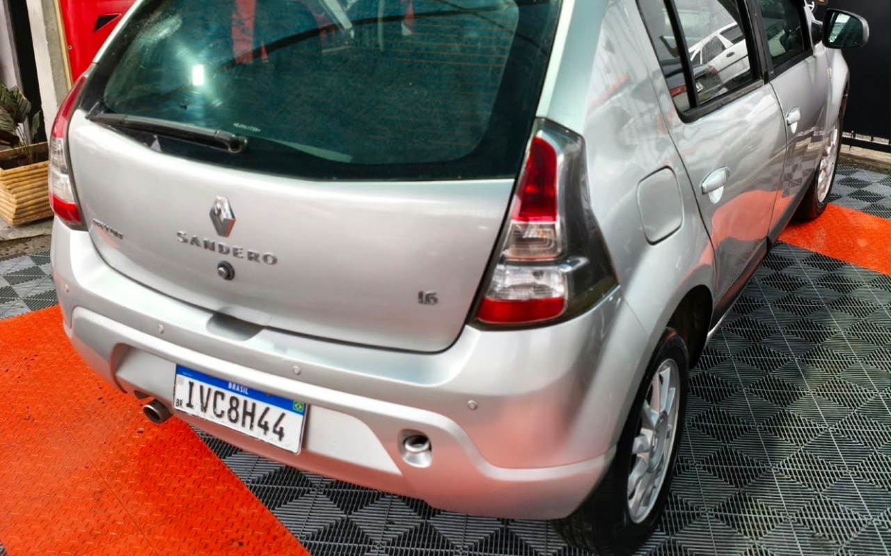 imagem-https://www.socarrao.com.br/sc-vehicle-images-prod/4318486/1791540885805-NDE1MTY1NjctNjAyNi00ZGFiLWI0MmMtOTVjMzMxYjFjMzE5LmpwZWc.jpeg