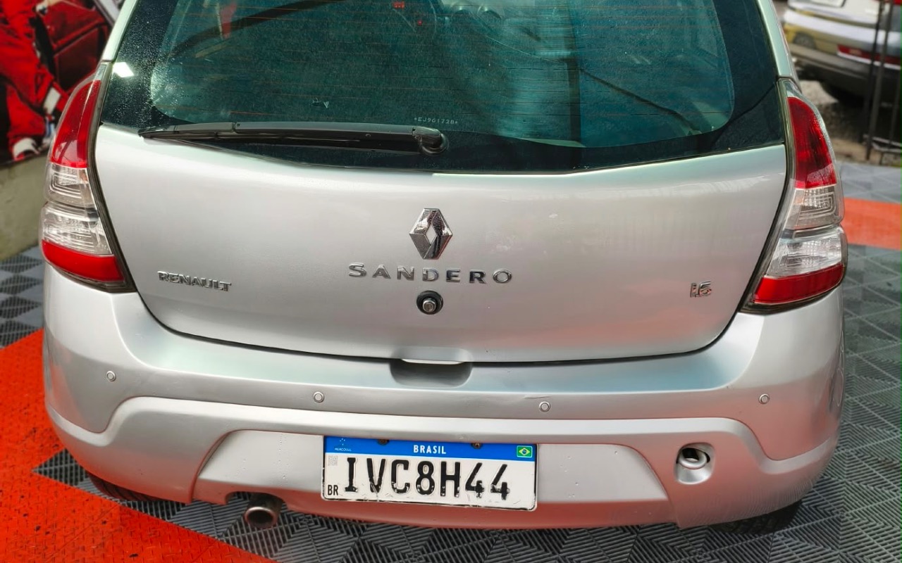 imagem-https://www.socarrao.com.br/sc-vehicle-images-prod/4318486/1791540886031-YjIwZmM4NzQtYWMyMC00ZDU2LThiZjUtOGI0M2Q3NmZlNTBjLmpwZWc.jpeg