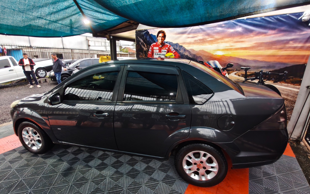 imagem-https://www.socarrao.com.br/sc-vehicle-images-prod/4318487/1791541029059-MTFmNGRlYWItY2YzNy00MTI5LTliNGMtMTMzOGYwMjE0MTZlLmpwZWc.jpeg