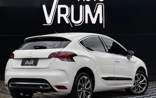 imagem-https://www.socarrao.com.br/sc-vehicle-images-prod/4318513/1791546287876-5_084427.jpg