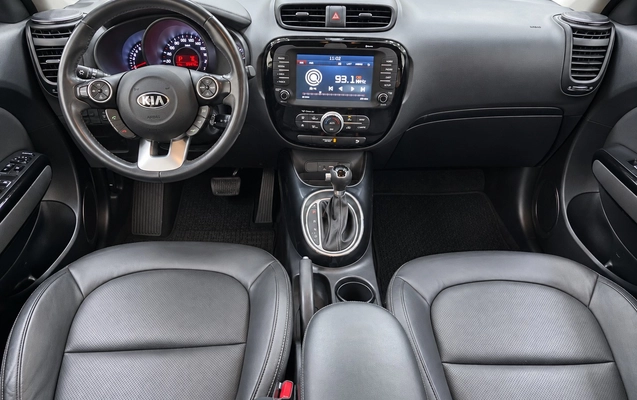 imagem-https://www.socarrao.com.br/sc-vehicle-images-prod/4318515/1791546323576-2a4ef856ab504c0dad5a5c1cab1fee84_1791546296618.jpg