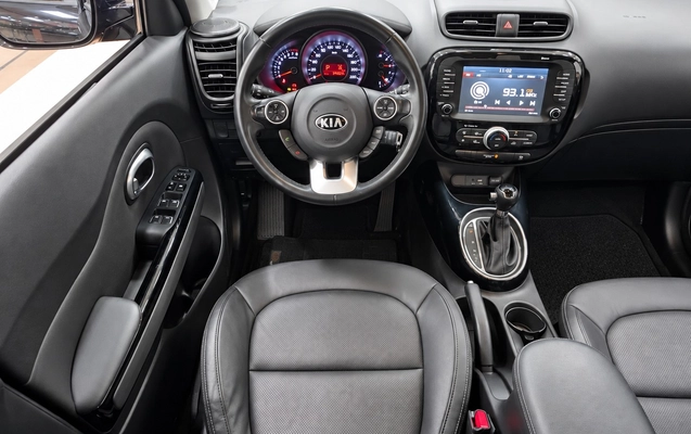 imagem-https://www.socarrao.com.br/sc-vehicle-images-prod/4318515/1791546323577-a199de21983b40e184c015972c592953_1791546296621.jpg