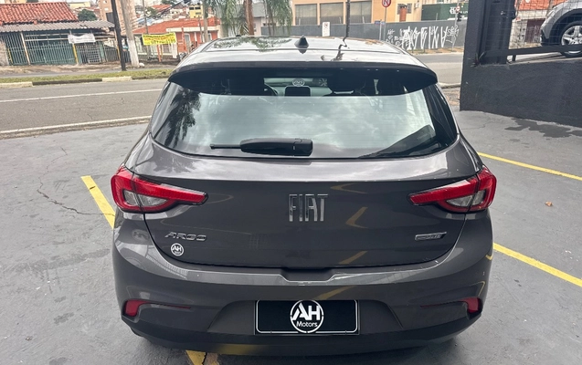imagem-https://www.socarrao.com.br/sc-vehicle-images-prod/4318519/1791546805445-gb-429ecec.jpeg
