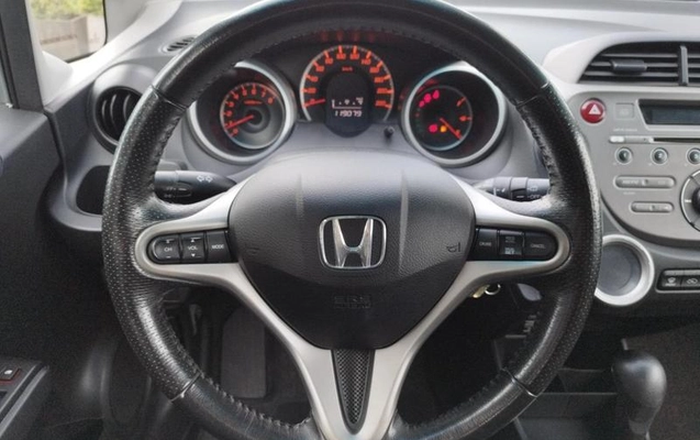 imagem-https://www.socarrao.com.br/sc-vehicle-images-prod/4318523/1791546956587-8514501_8_B_95c84d69cd.jpeg