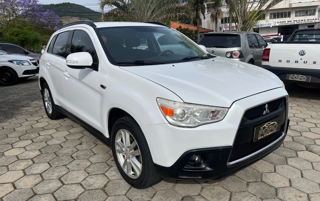 imagem-https://www.socarrao.com.br/sc-vehicle-images-prod/4318525/1791547323748-SU1HXzM1MzAuanBlZw.jpeg